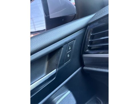 Used 2019 Volkswagen Jetta SEL image 29