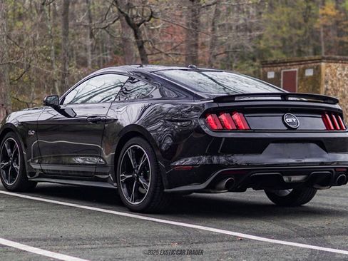 Used 2017 Ford Mustang GT Premium image 6
