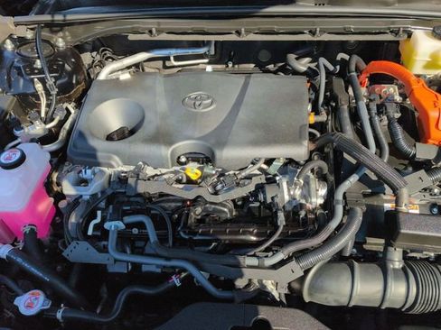 Used 2023 Toyota Crown XLE image 30