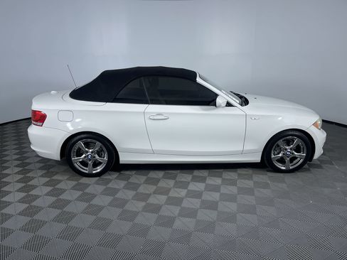 Used 2012 BMW 128i Convertible image 10