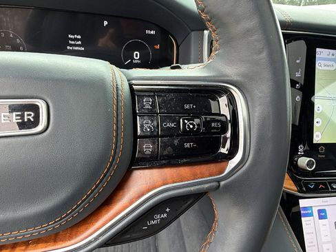 Used 2022 Jeep Grand Wagoneer Series II image 31