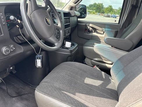 Used 2023 Chevrolet Express 2500 w/ Driver Convenience Package RWD image 5