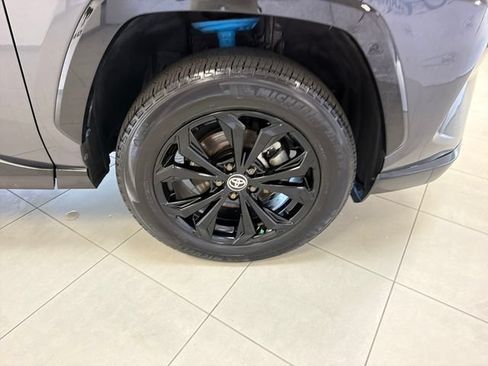 Used 2022 Toyota RAV4 XSE AWD/4WD image 30