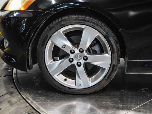 Used 2010 Lexus IS 250C image 9