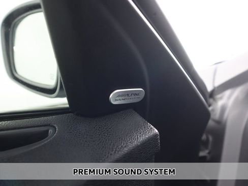 Used 2023 Chrysler 300 S image 5