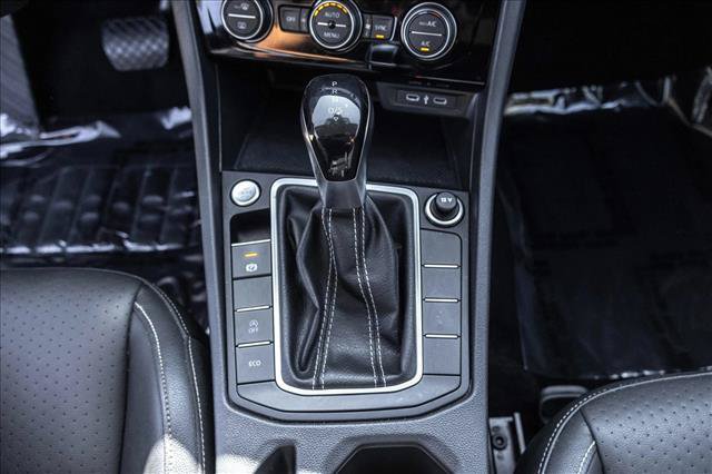 Used 2024 Volkswagen Jetta SE FWD image 18