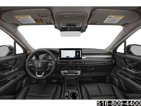 Used 2023 Lincoln Corsair AWD w/ Equipment Group 101A image 9