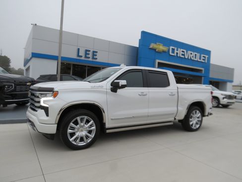 Used 2023 Chevrolet Silverado 1500 High Country w/ High Country Premium Package image 1