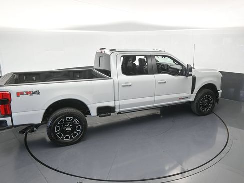 Used 2026 Ford F350 Platinum w/ FX4 Off-Road Package AWD/4WD image 68