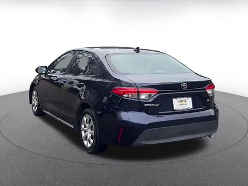 Used 2025 Toyota Corolla LE image 11