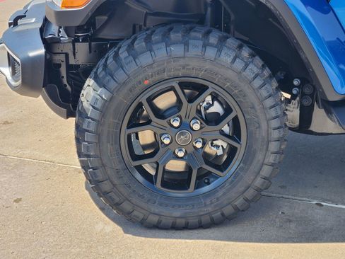 New 2026 Jeep Gladiator Sport image 11