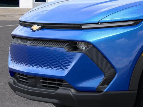 New 2026 Chevrolet Equinox EV LT image 14