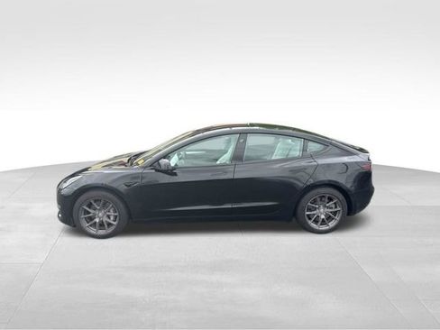Used 2021 Tesla Model 3 Standard Range Plus RWD image 6