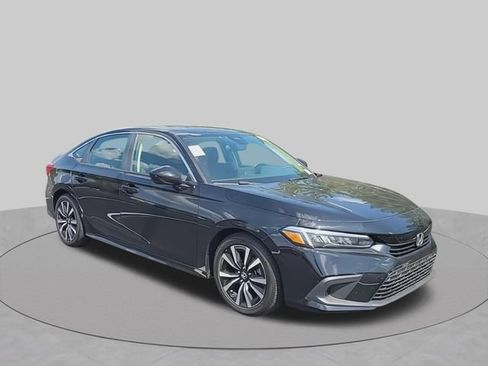 Used 2024 Honda Civic EX image 2
