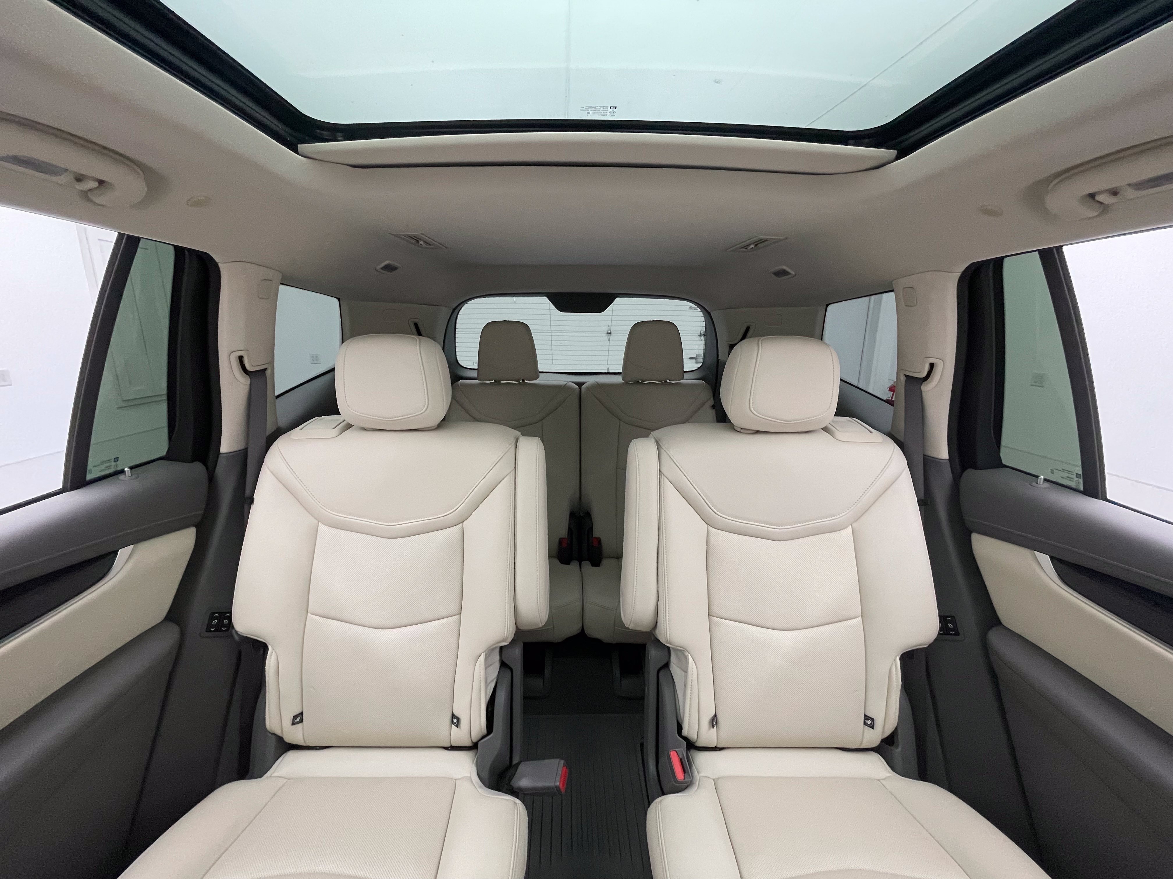 Used 2024 Cadillac XT6 Premium Luxury FWD image 43
