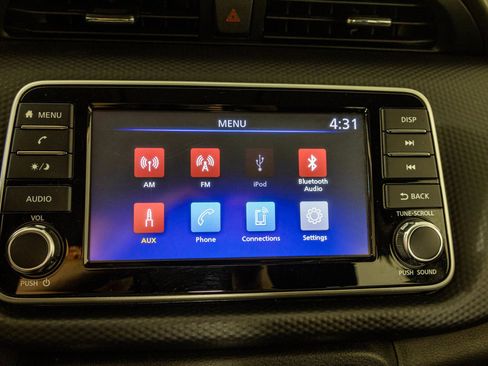 Used 2022 Nissan Kicks S FWD image 23