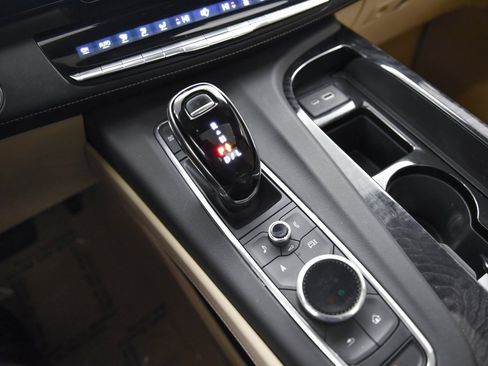 Used 2023 Cadillac Escalade Premium Luxury w/ Performance Package image 24