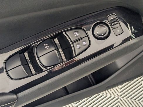 Used 2023 Nissan Altima 2.5 SV image 11