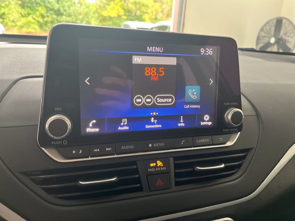 Used 2025 Nissan Altima 2.5 S FWD image 20
