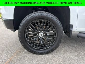 Used 2025 Chevrolet Silverado 1500 Custom Trail Boss w/ Turbomax Blackout Package AWD/4WD video 2