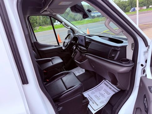 Used 2026 Ford Transit 250 148 Medium Roof RWD image 28