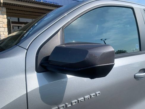 Used 2024 Chevrolet Colorado LT w/ LT Convenience Package III AWD/4WD image 15