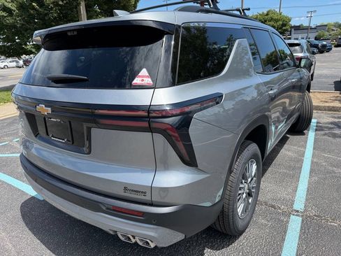 New 2026 Chevrolet Traverse LT w/ Enhanced Driving Package FWD image 7