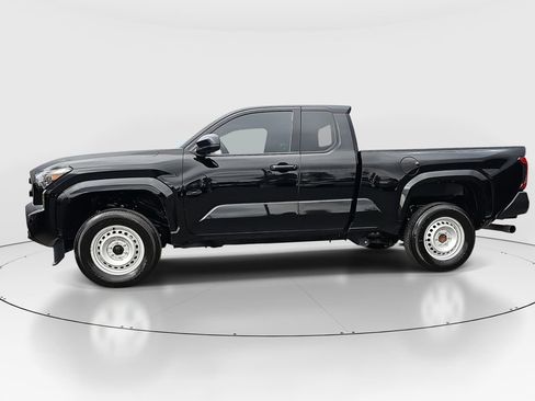 Certified 2025 Toyota Tacoma SR w/ SR Upgrade Package AWD/4WD image 8