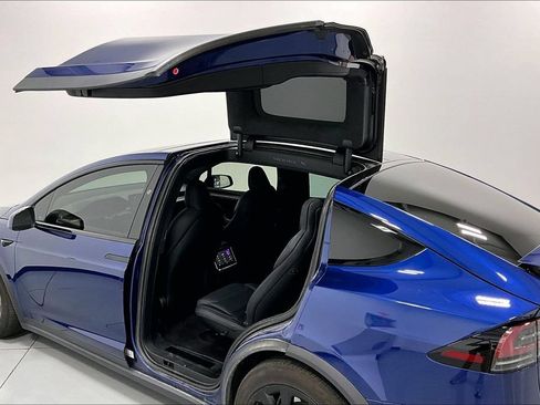 Used 2022 Tesla Model X AWD/4WD image 40