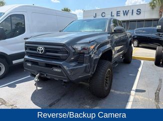 Used 2024 Toyota Tacoma SR5 AWD/4WD video 3