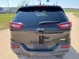 Used 2016 Jeep Cherokee Latitude image 3