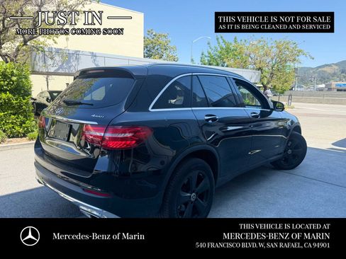 Used 2019 Mercedes-Benz GLC 300 4MATIC image 3