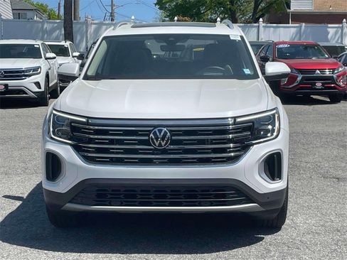 New 2024 Volkswagen Atlas SEL image 2