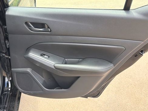 Used 2025 Nissan Altima 2.5 SV FWD image 16
