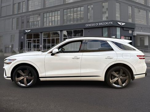 Used 2024 Genesis GV70 2.5T w/ Sport Prestige Package AWD/4WD image 2