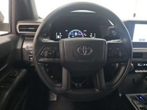 Certified 2026 Toyota Tacoma SR5 AWD/4WD image 10