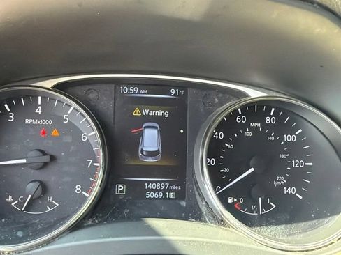 Used 2016 Nissan Rogue S FWD image 26