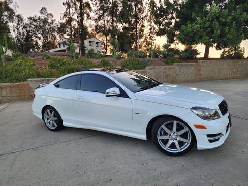 Used 2013 Mercedes-Benz C 250 Coupe image 31