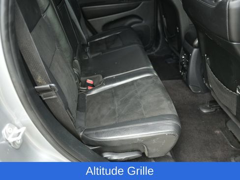 Used 2018 Jeep Grand Cherokee Altitude AWD/4WD image 45