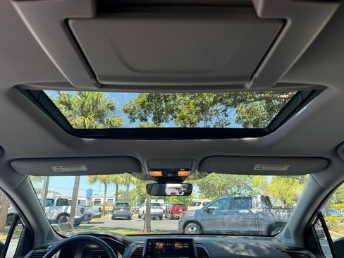 Used 2024 Honda Odyssey Elite image 19