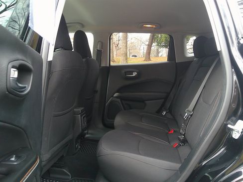 Used 2019 Jeep Compass Sport w/ Cold Weather Group image 27