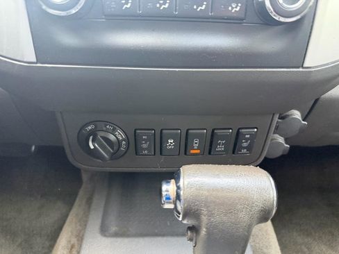 Used 2015 Nissan Frontier PRO-4X w/ Pro-4x Luxury Package AWD/4WD image 30