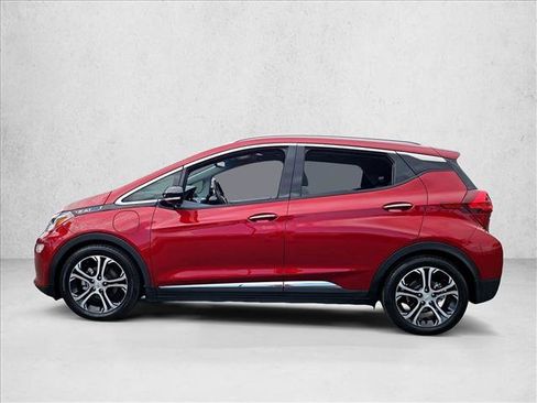 Used 2019 Chevrolet Bolt Premier w/ Infotainment Package FWD image 5