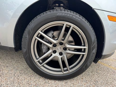 Used 2019 Porsche Macan AWD/4WD image 14