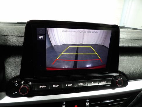 Used 2022 Kia Forte LXS image 17