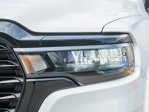 New 2026 RAM 1500 Laramie AWD/4WD image 13