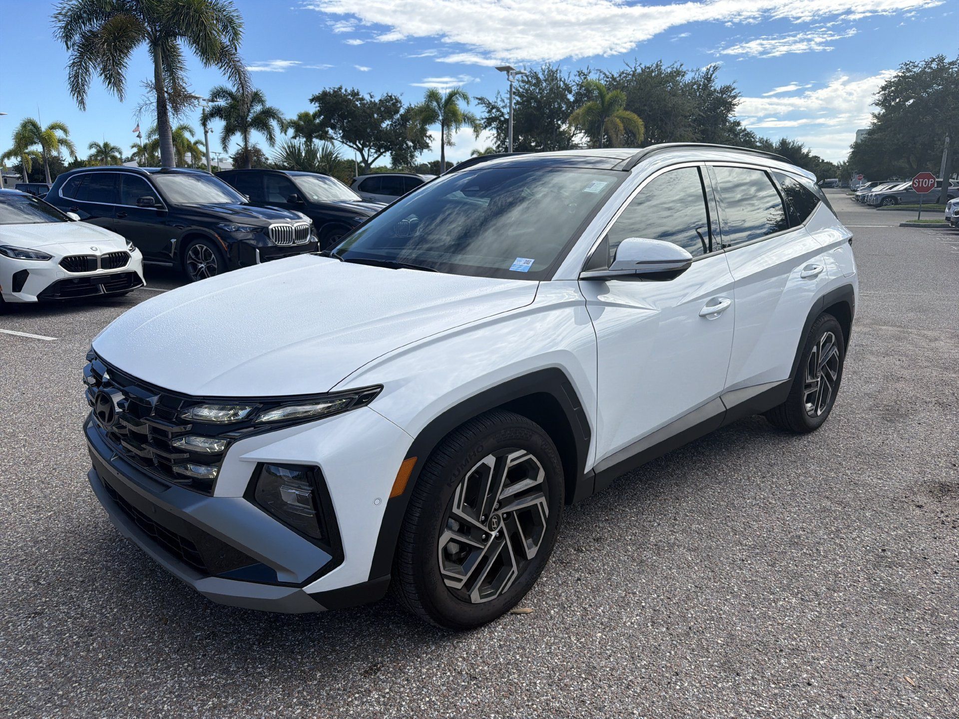 Used 2025 Hyundai Tucson Limited FWD image 8