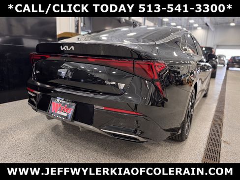 Used 2025 Kia K5 GT-Line w/ GT-Line Premium Package image 3