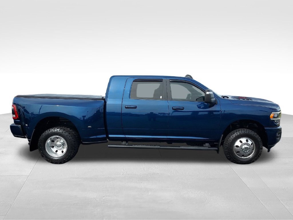 Used 2024 RAM 3500 Laramie w/ Night Edition AWD/4WD image 6
