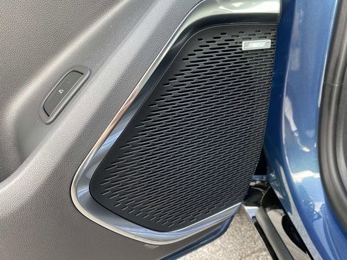 New 2026 Chevrolet Traverse RS image 21